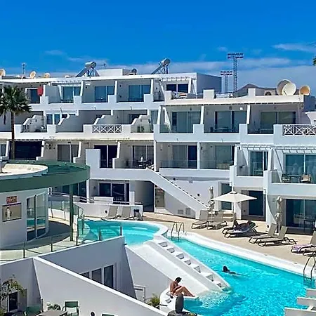 Kikere Hotel