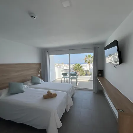 Kikere Hotel